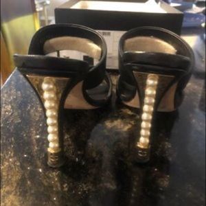 Chanel sandals w/heel